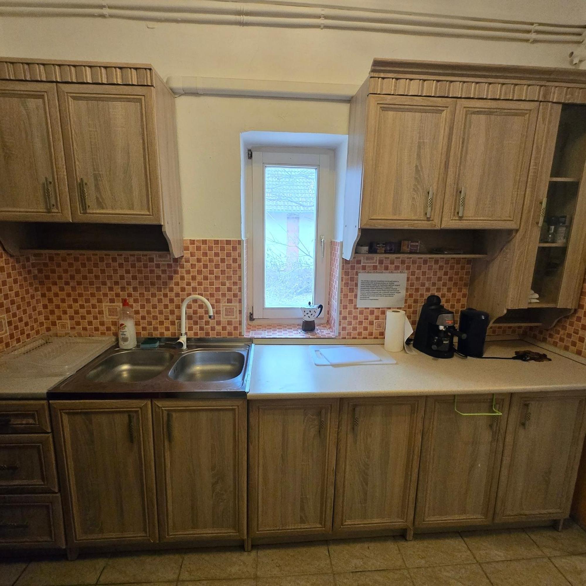 Orsi Apartman / Vendeghaz Kecskemet Bagian luar foto