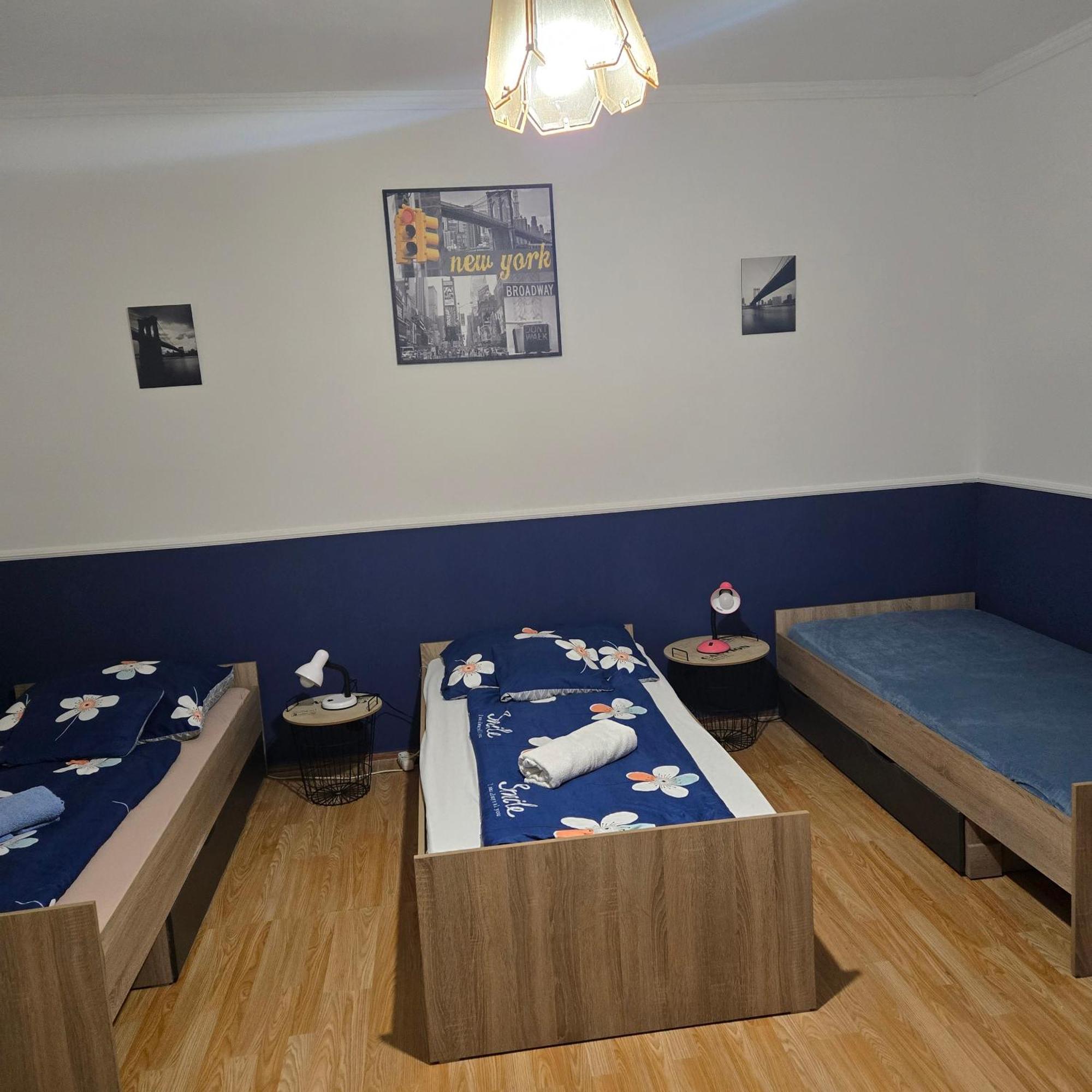 Orsi Apartman / Vendeghaz Kecskemet Bagian luar foto